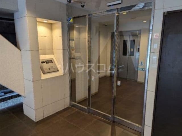 Room image 13