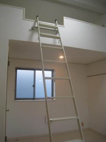 Room image 9