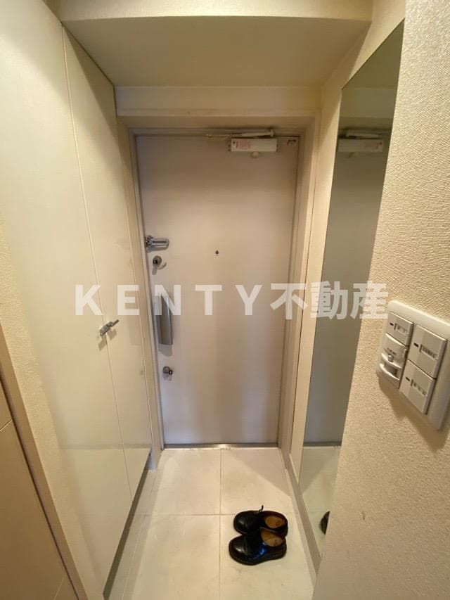 Room image 12