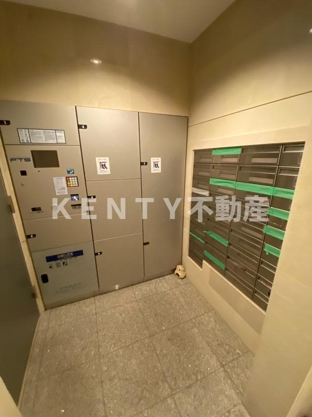 Room image 14