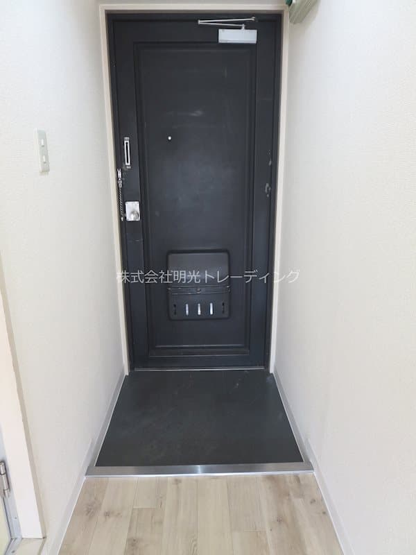 Room image 12
