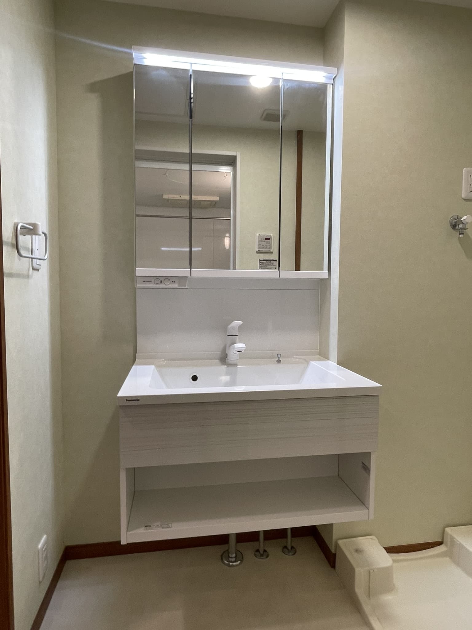 Room image 11