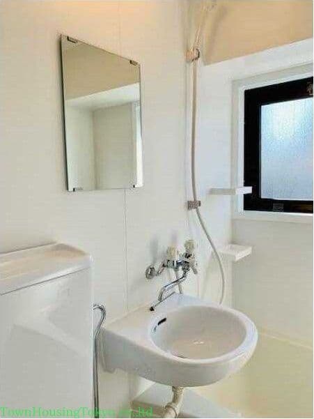 Room image 9
