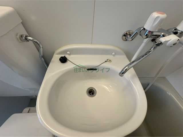 Room image 9