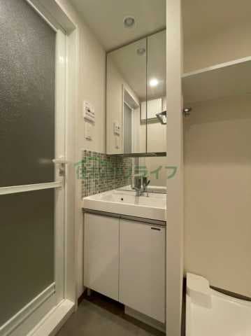 Room image 9