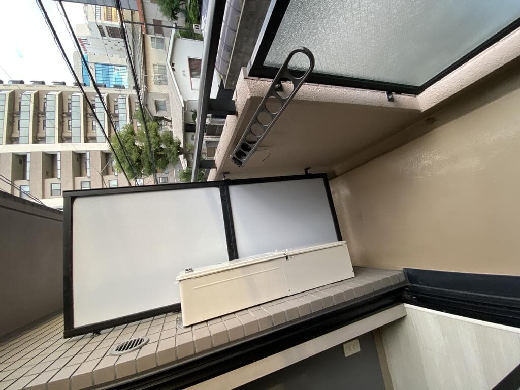 Room image 9