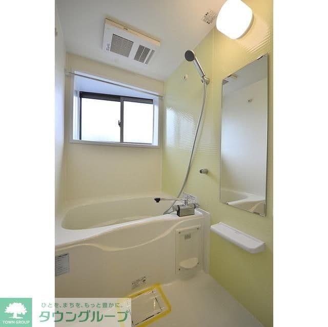 Room image 12