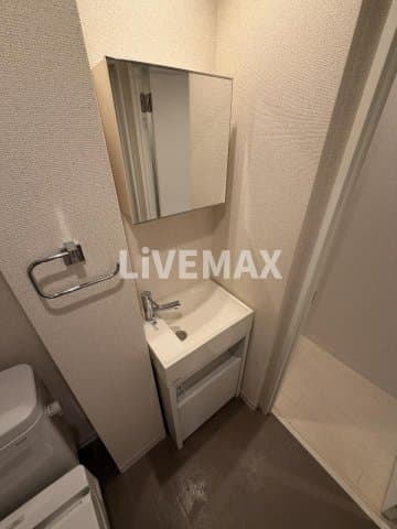 Room image 9