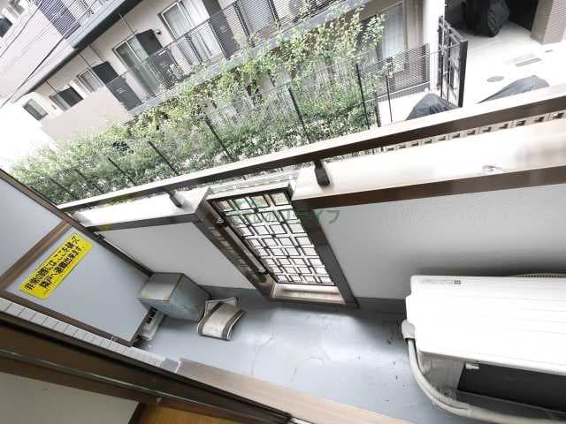 Room image 10