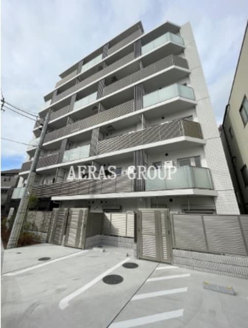 Main Image