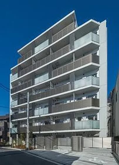 Main Image