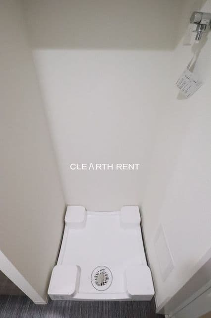Room image 11