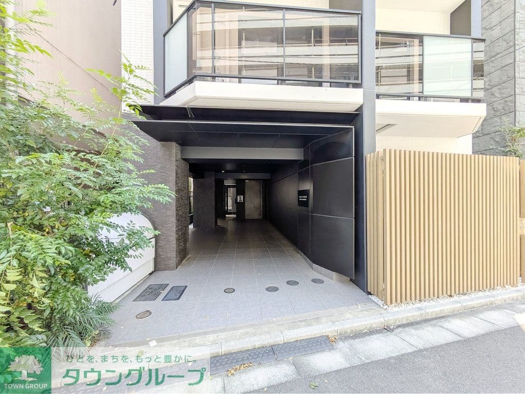 Room image 13
