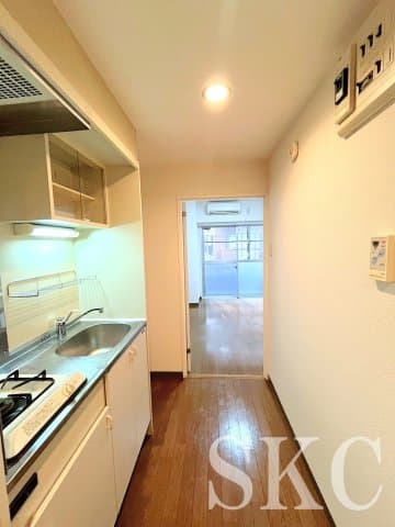 Room image 11