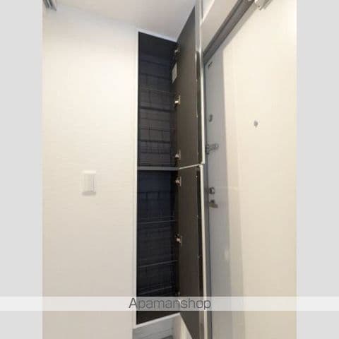 Room image 13