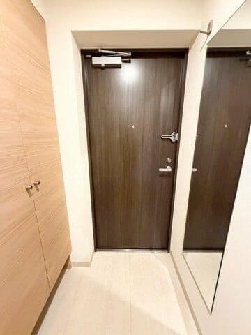 Room image 13