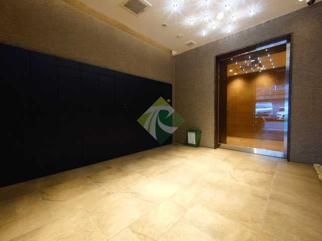 Room image 12