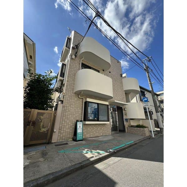 Main exterior of B0806261442