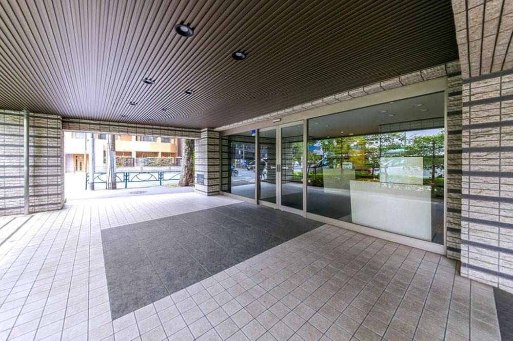 Preview interior of 06292690