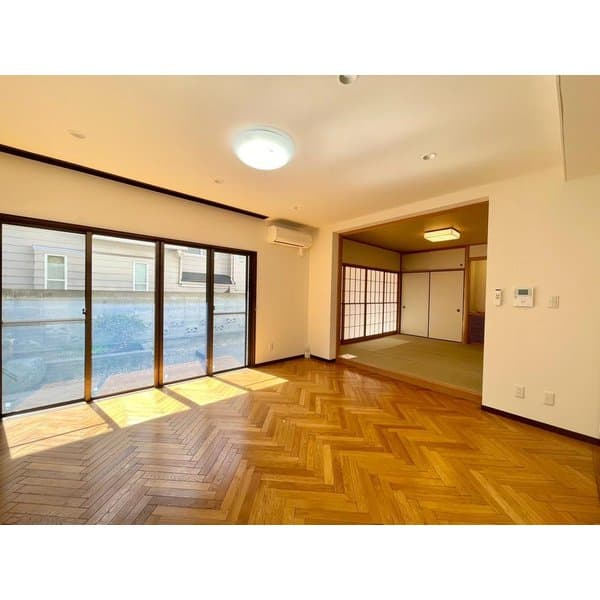 Preview interior of 06262601