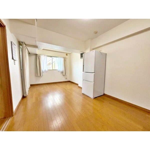 Preview interior of 06292675