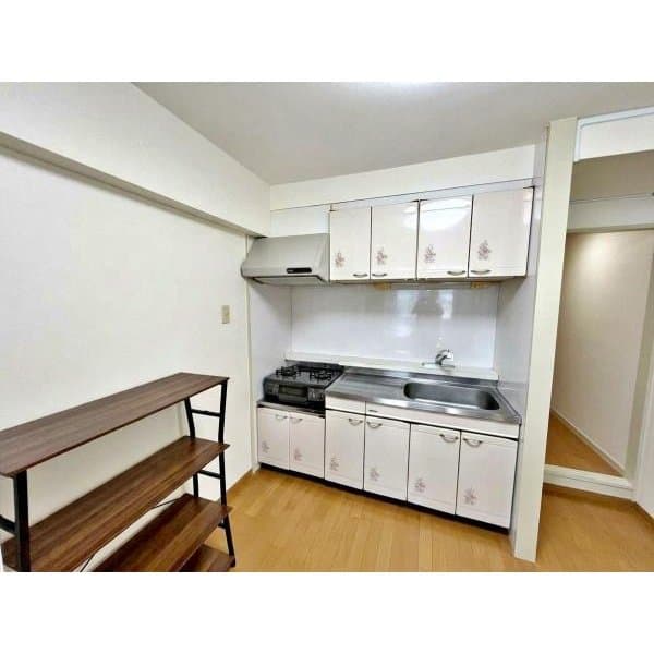 Preview interior of 06292675