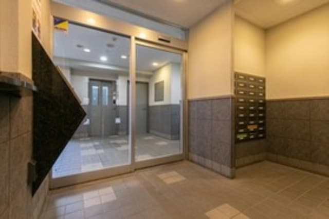 Room image 12