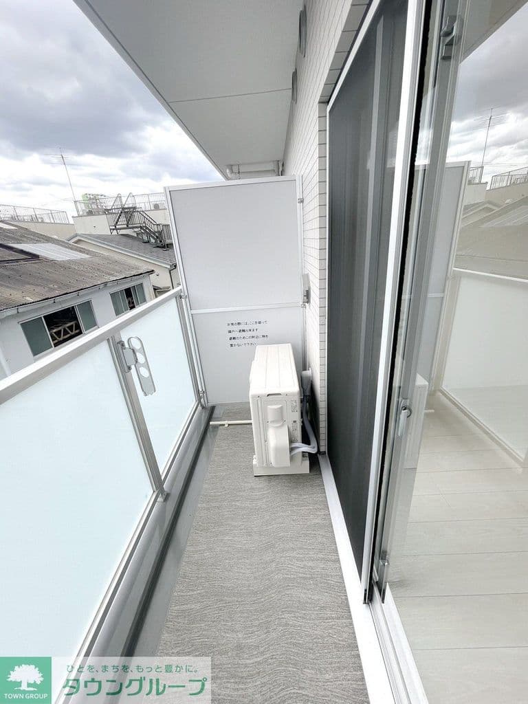 Room image 10
