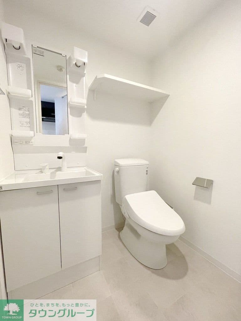 Room image 8