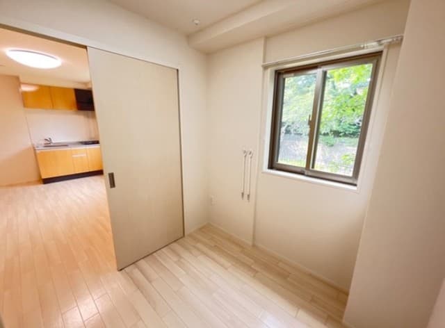Preview interior of Ange eau