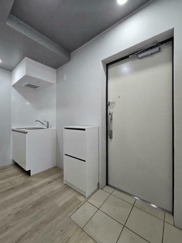Room image 12