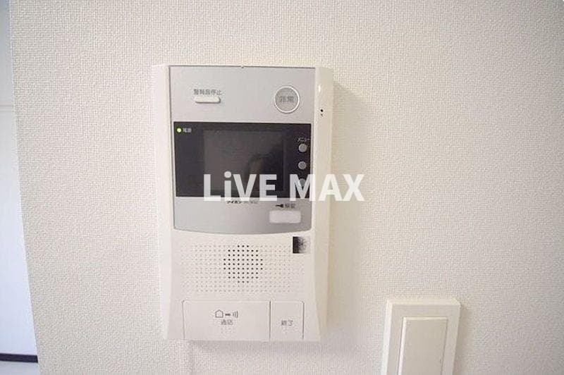 Room image 11