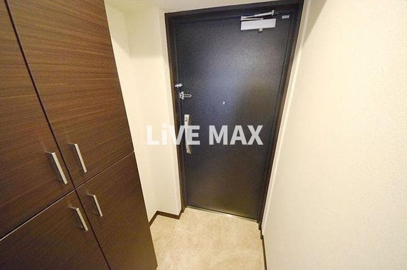 Room image 13