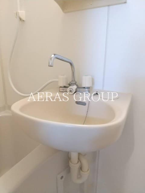 Room image 9