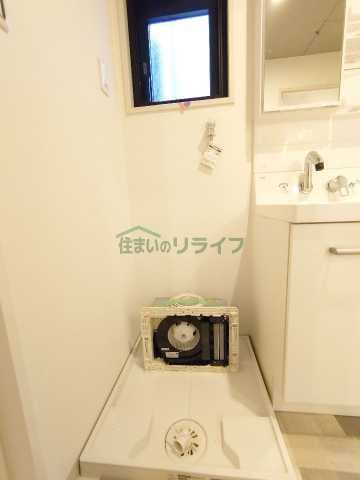 Room image 12