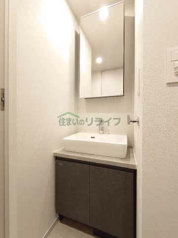 Room image 9