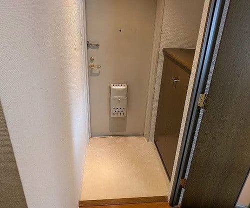 Room image 11