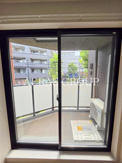Room image 10