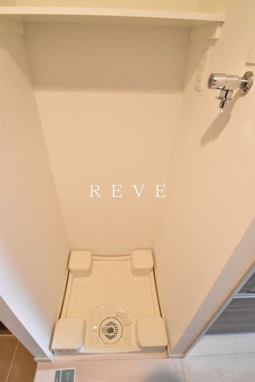 Room image 12