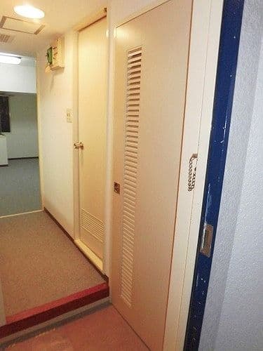 Room image 12