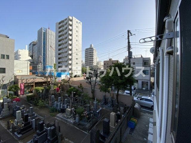 Room image 13