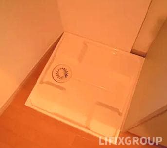 Room image 11