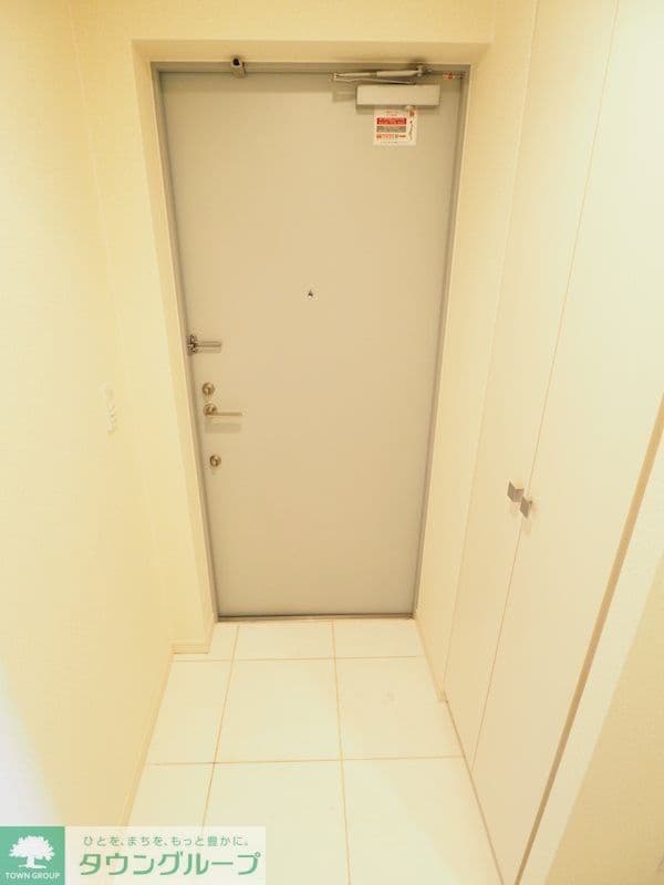 Room image 10