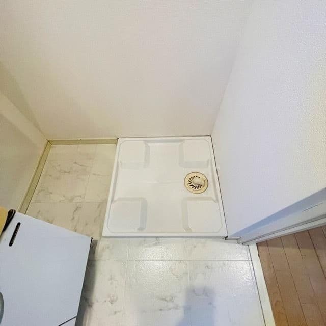 Room image 10