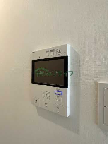Room image 11