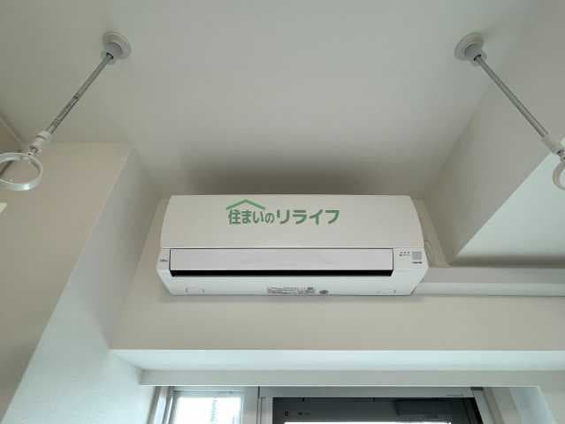 Room image 12