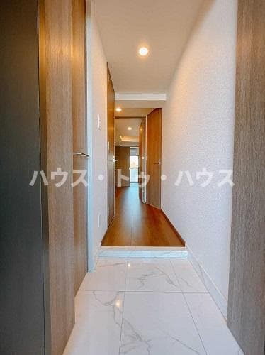 Room image 12