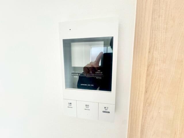 Room image 9