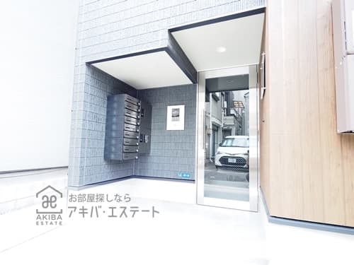 Room image 13