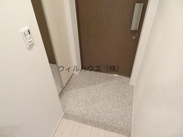 Room image 11